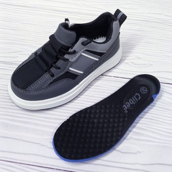 Кроссовки для мальчика, застёжки на резинке