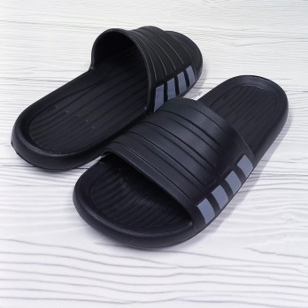 Чёрные мужские шлёпанцы