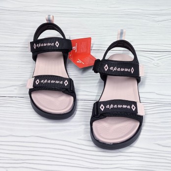 Босоножки для девочки. чёрные, открытые.