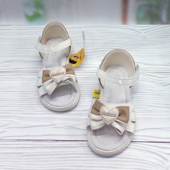 Сандалии для девочки, бежевые, открытый носок.