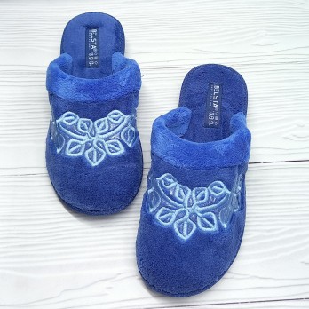 Женские махровые тапочки Белста, синего цвета, украшены вышивкой