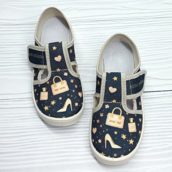 Детские тапочки в садик, для девочки.