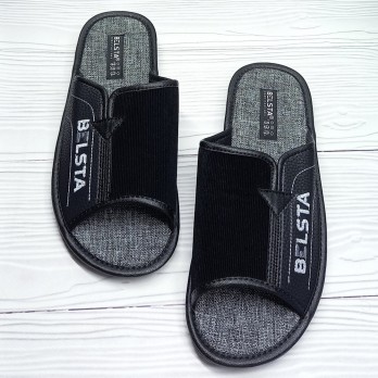 Чёрные мужские тапочки, открытые.