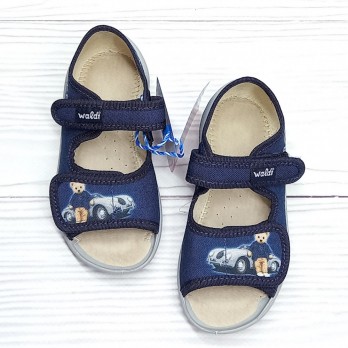 Тапочки для мальчика, синие, застёжки на качественных липучках.