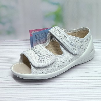 Детские текстильные сандалии для девочки тм Waldi, белые