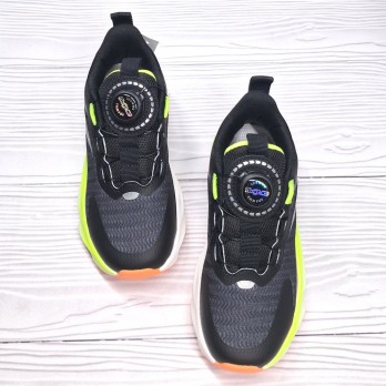 Кроссовки детские, для мальчика, чёрные, система быстрой шнуровки.