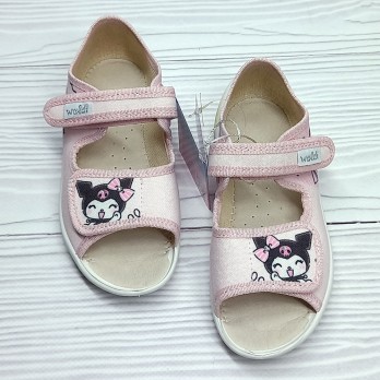 Босоножки текстильные для девочки, розовые.