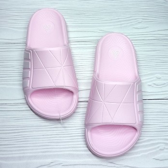 Розовые шлёпанцы, женские.
